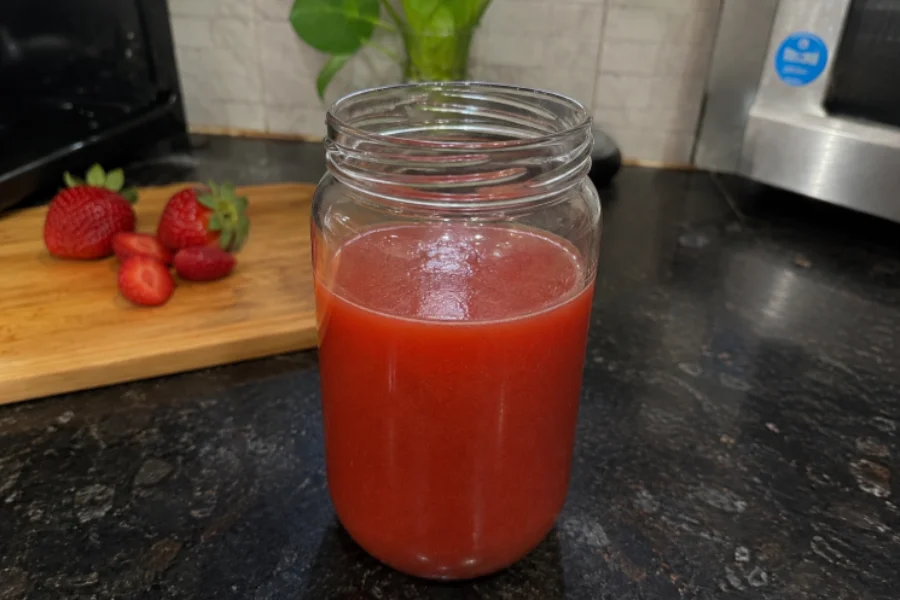 Sabrina Strawberry Refresher recipe step 2